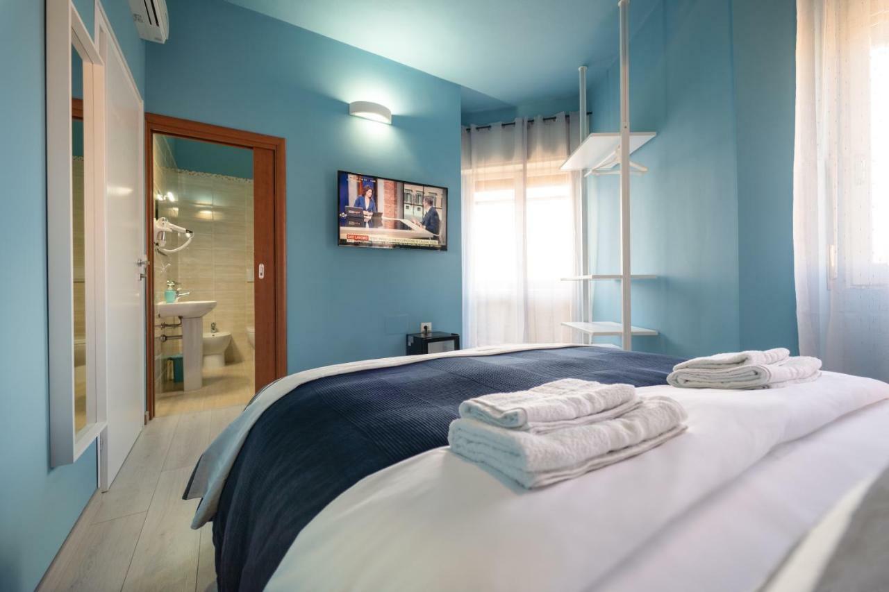 Budget Rooms Carbonazzi 17 칼리아리 외부 사진