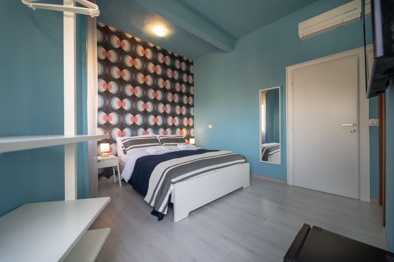 Budget Rooms Carbonazzi 17 칼리아리 외부 사진